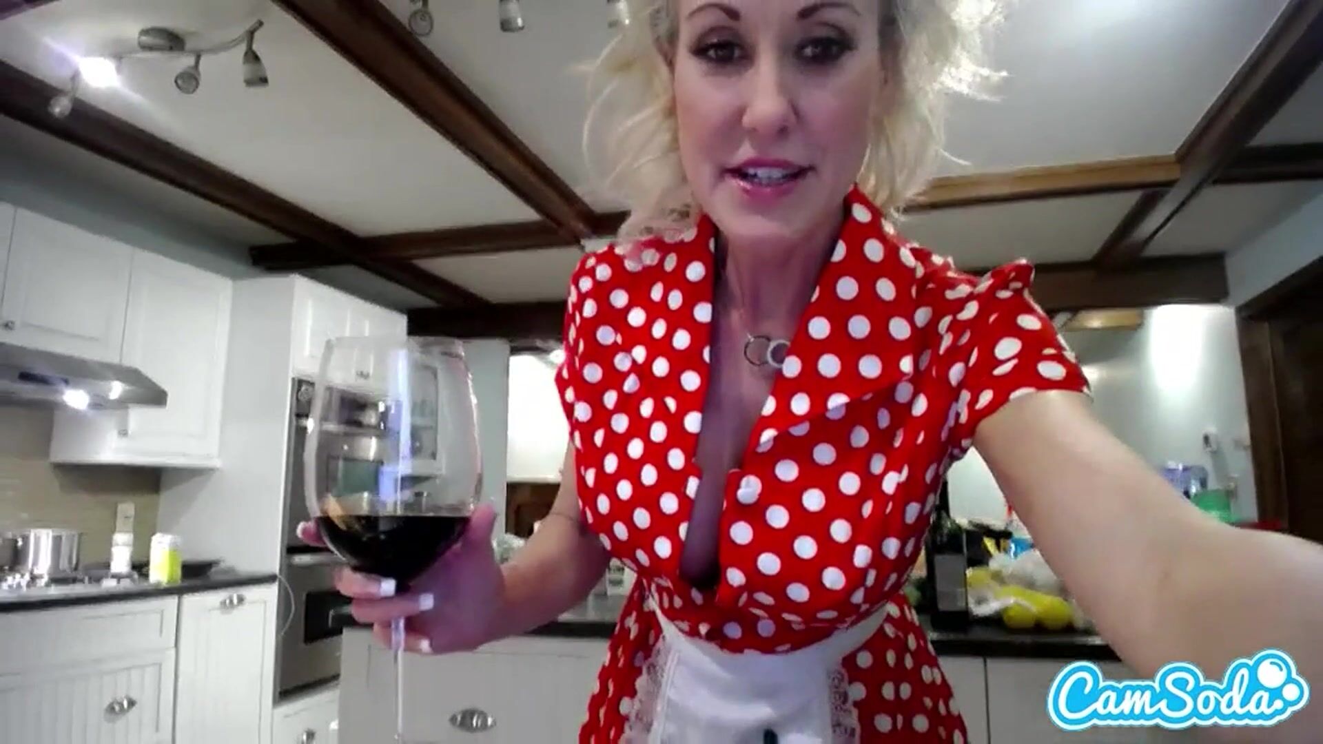 Queen MILF Brandi Love Shows Us How To Have Fun In The Kitchen!