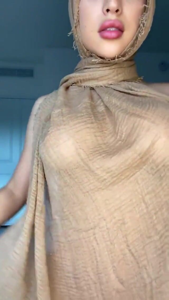 ANY LOVE FOR AN ARAB GIRL ?????