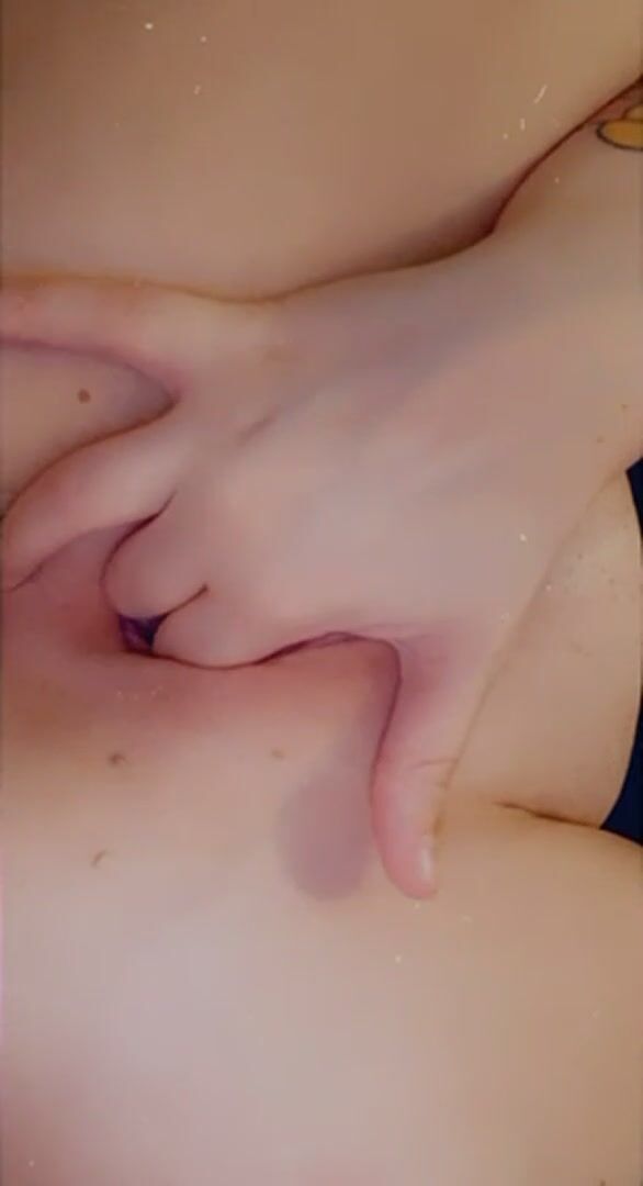 I finger myself until I cream