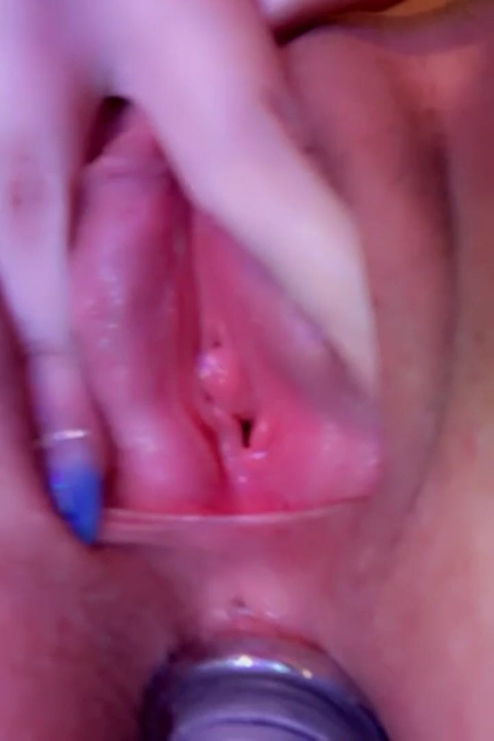 Pissing in my own pussy