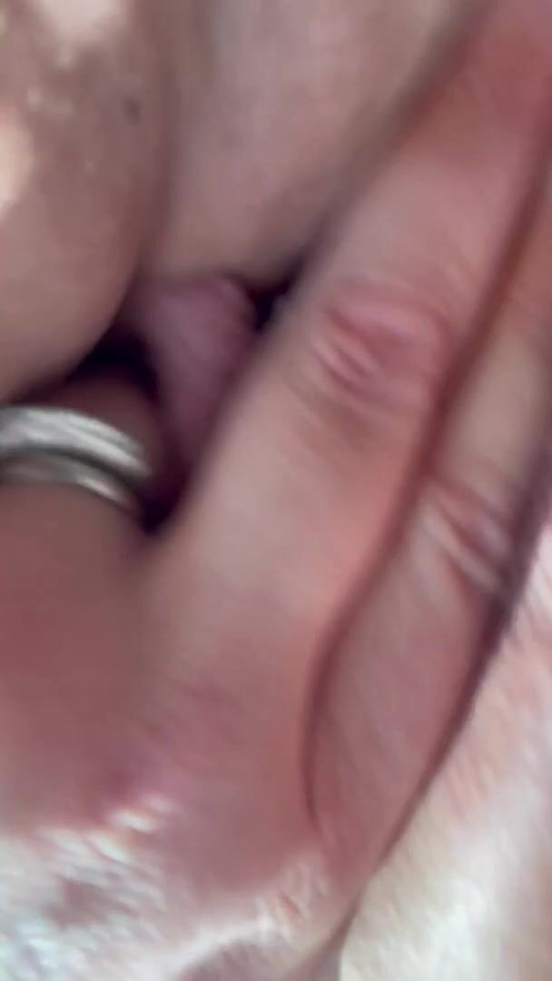 Squirting hard it shut off the camera mid squirt/orgasm