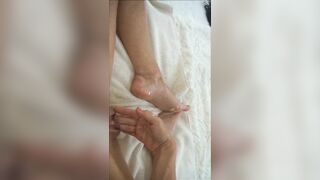 Squirting: I was so horny today   47 UK MILF 7 minutes this video lasted I couldn't stop i was drenched so was the bed and my feet #4